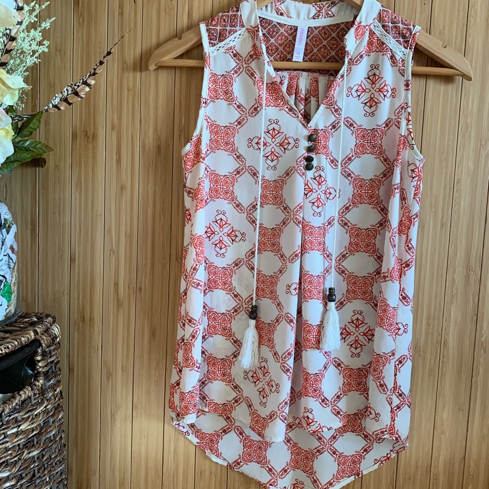 Women’s blouse